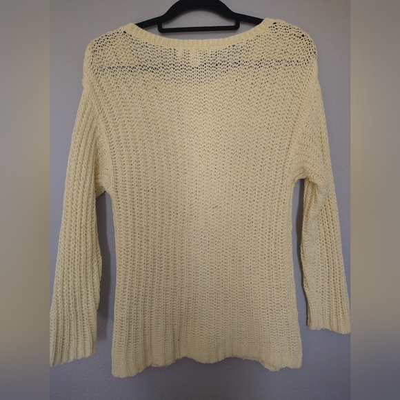 Beautiful pale yellow Casual corner open knit weave sweater, size M. - Picture 5 of 5